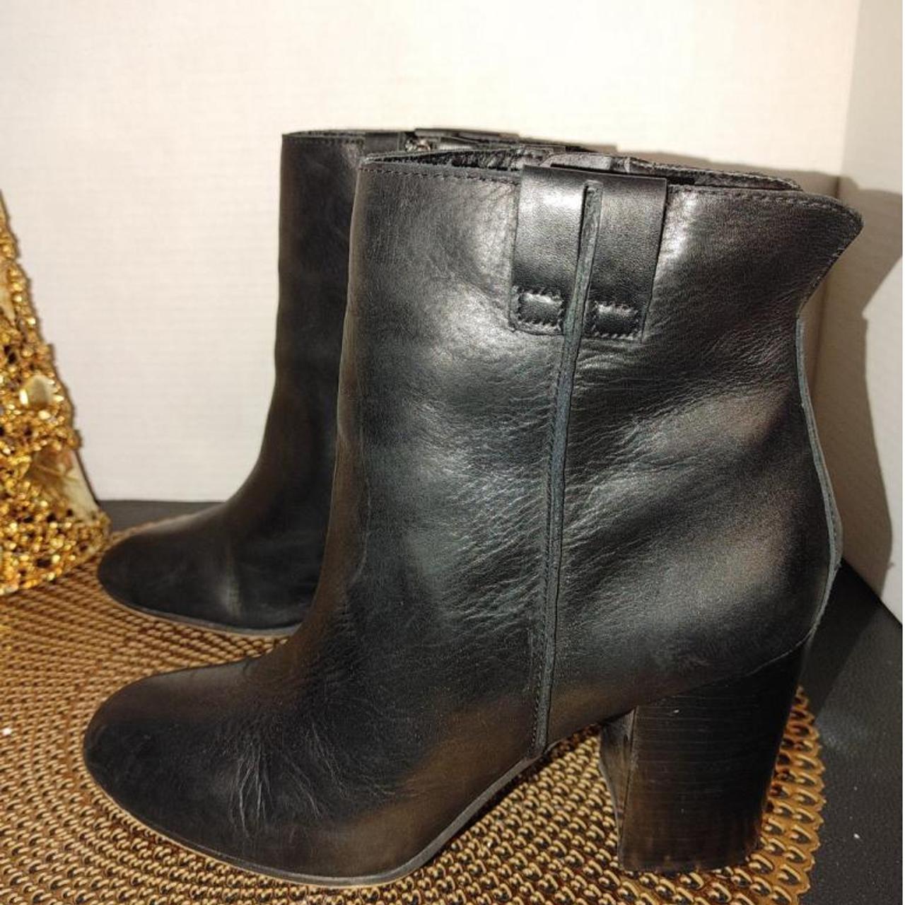 Brand: Sam Edelman Material: Leather Size: 9.5 Heel - Depop