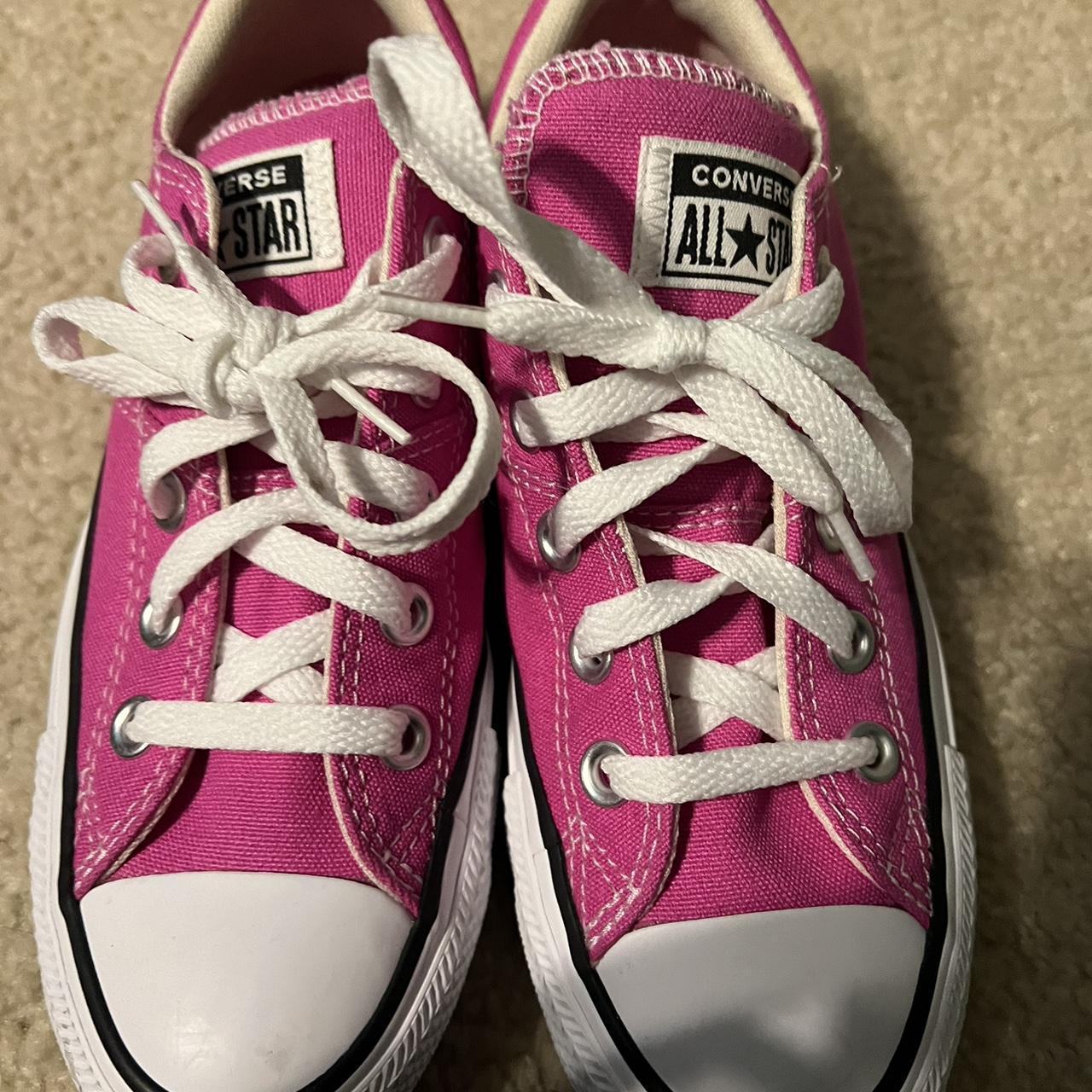 Dark pink deals converse womens