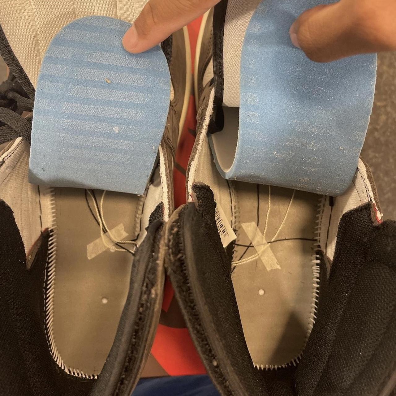 Travis scott jordan sales 1 insole