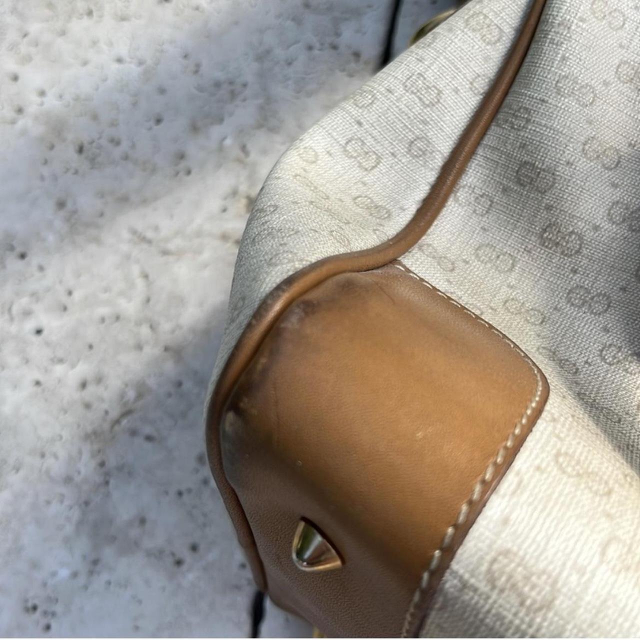 Authentic Gucci Vintage Leather Purse! - Has been - Depop