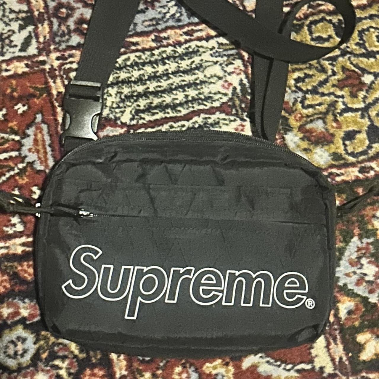 Supreme Supreme Shoulder Bag (FW18)