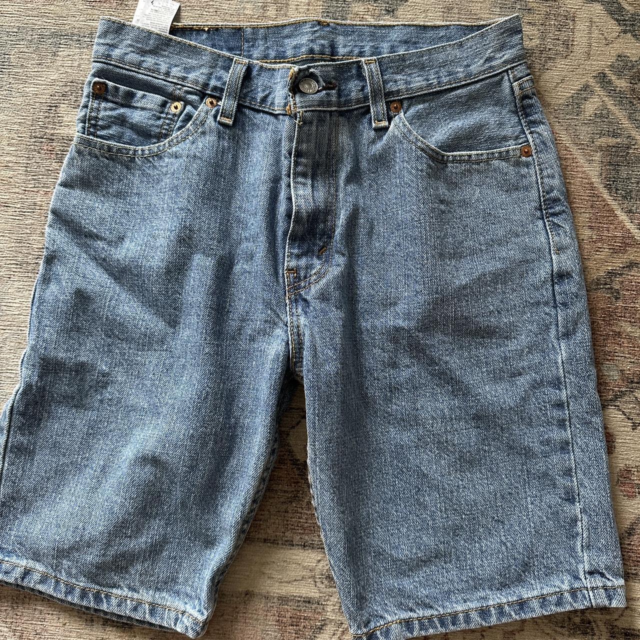 item listed by jaydentheasian1