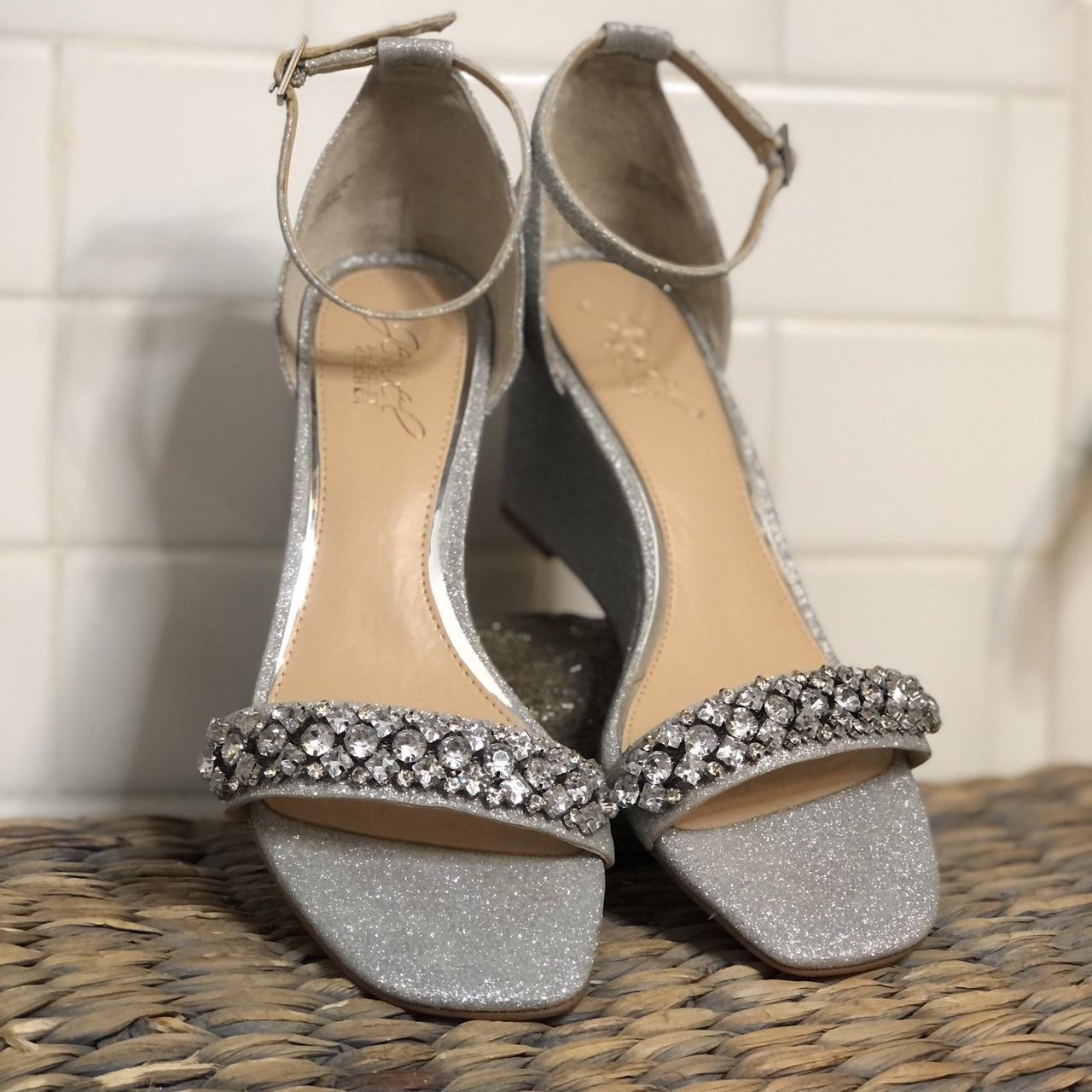 Badgley mischka 2024 silver wedges