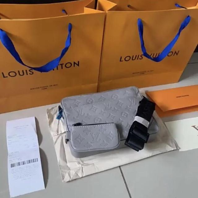 Grey Louis Vuitton duo messanger✓ Comes with lv - Depop