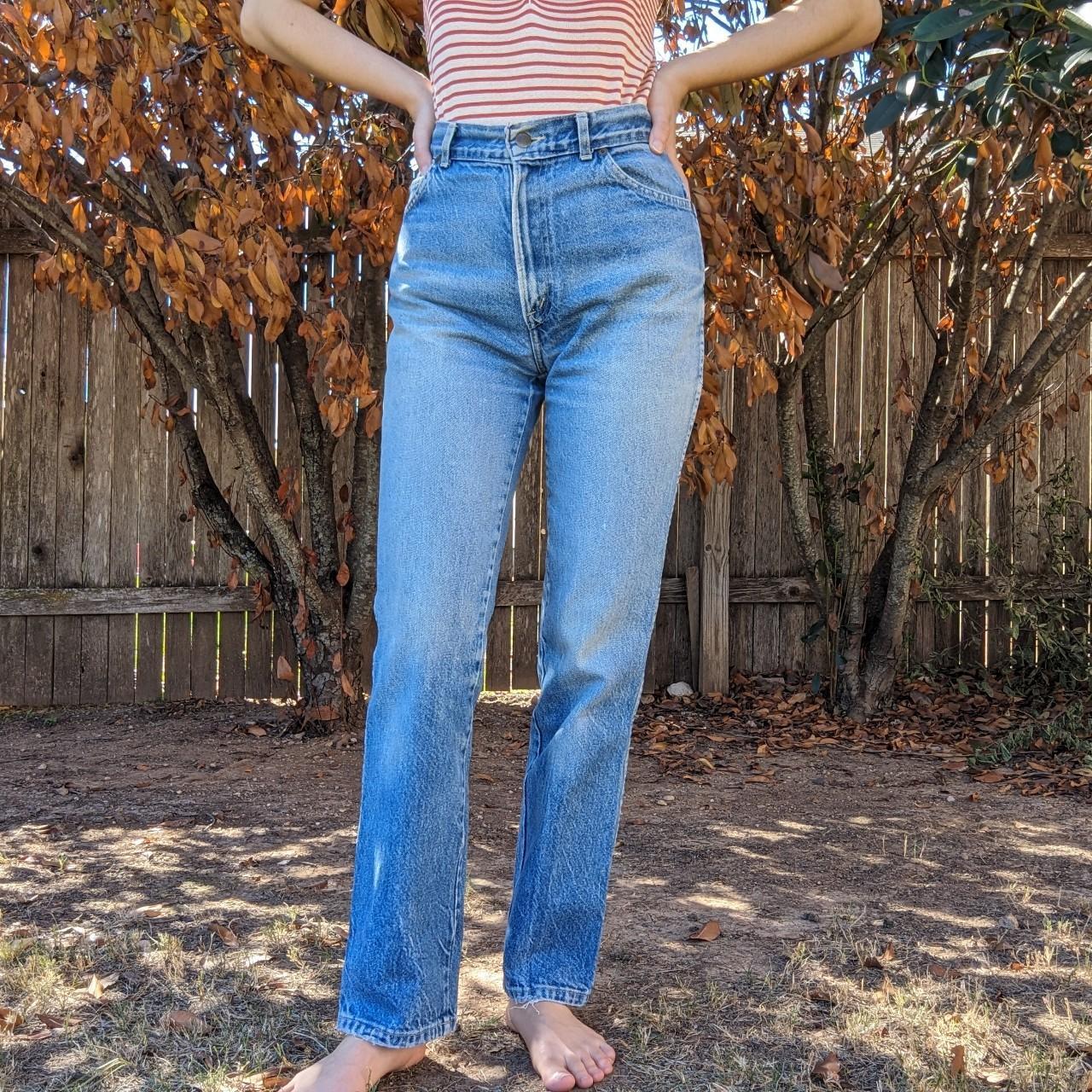 Chic Women's Jeans (3)