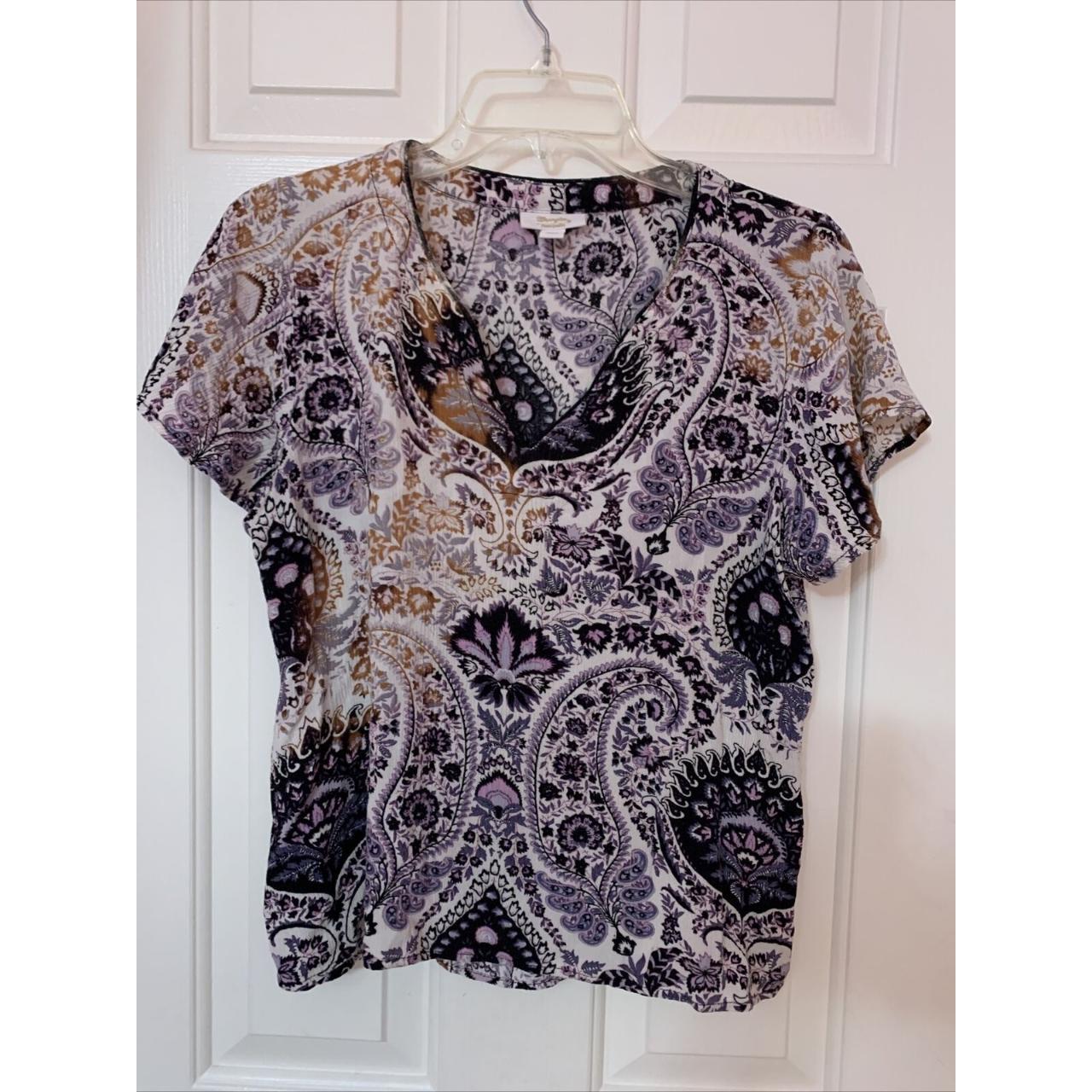 Wrangler women’s size large, short sleeve... - Depop