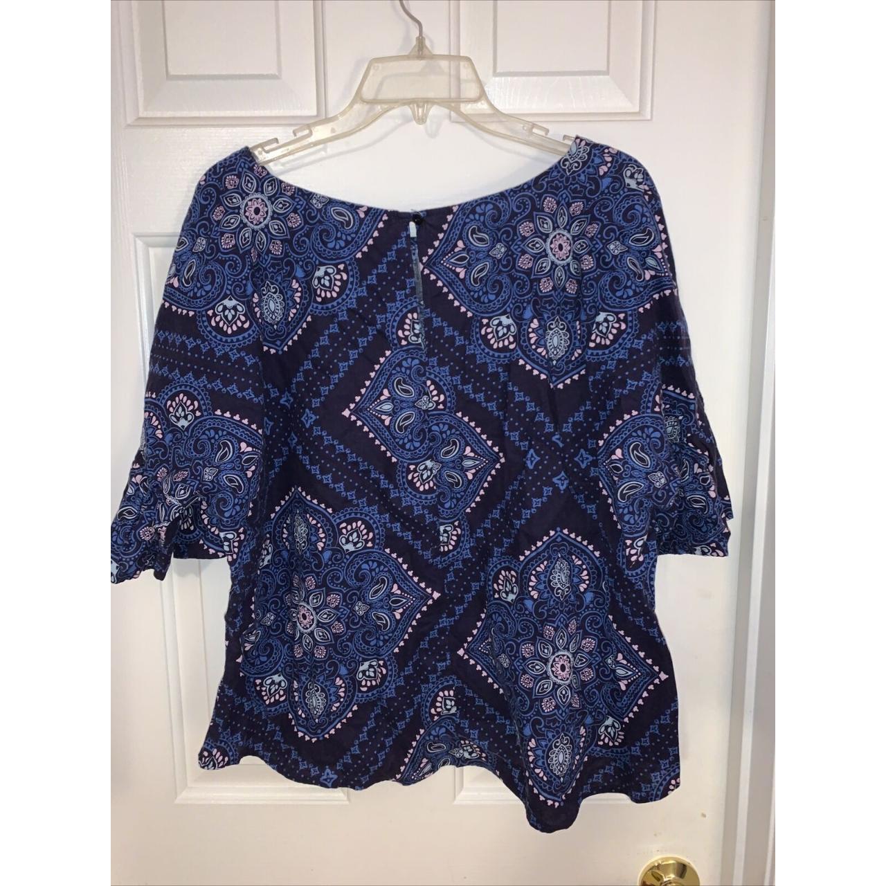 Jaclyn Smith Blouse Linen Blend Short Bell Sleeve... - Depop