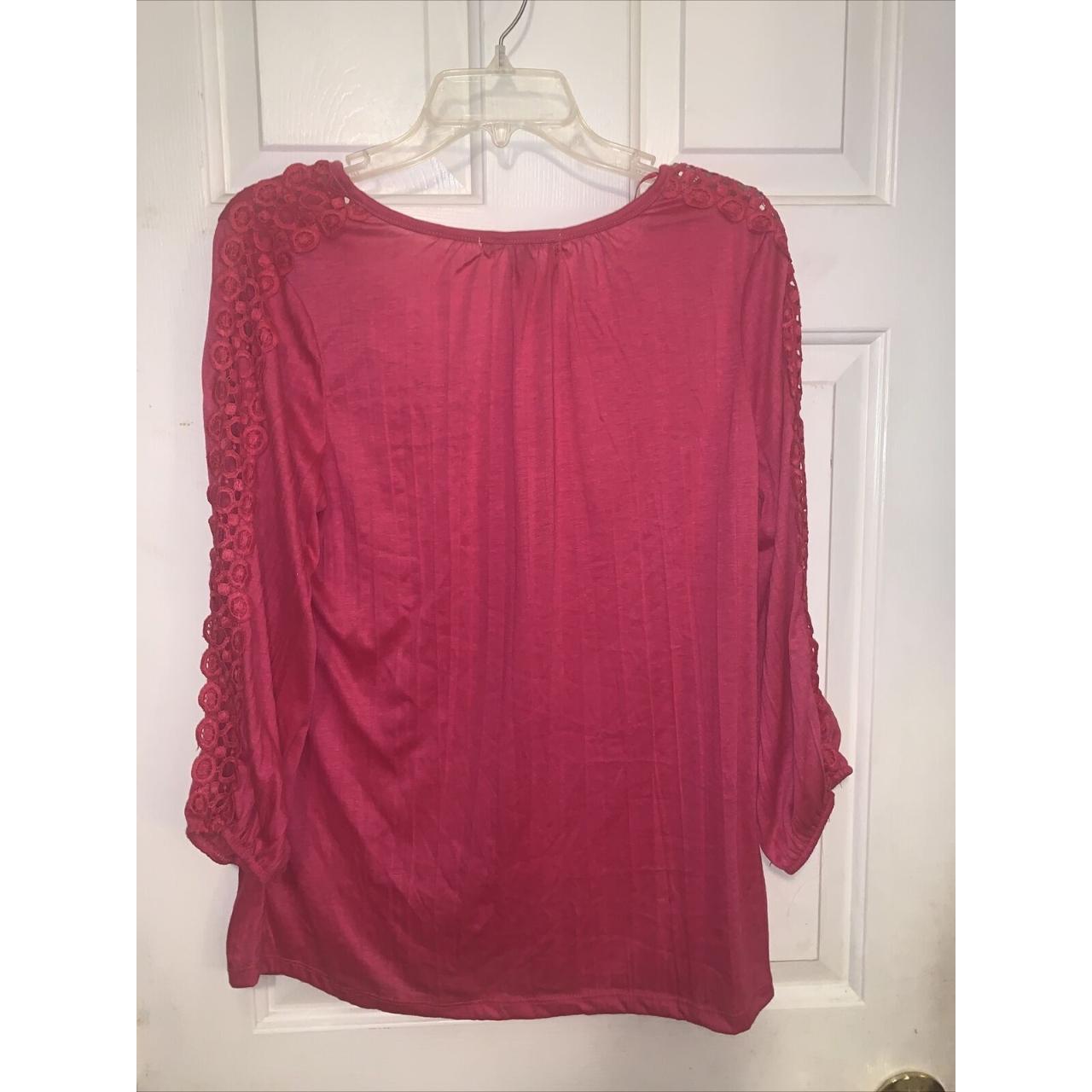 Carolyn Taylor Size Medium Pink Top With Peekaboo... - Depop