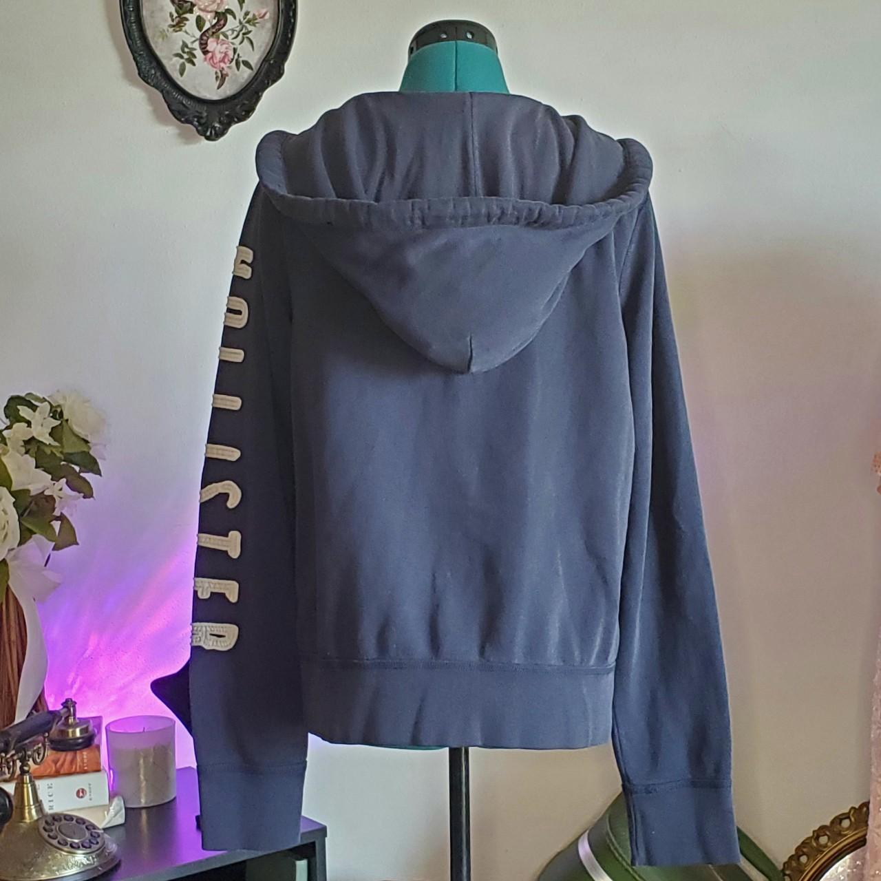 HOLLISTER 日本未発売品 🌊 RARE TRUE VTG HOLLISTER OVERSIZED ZIP UP HOODIE | Depop