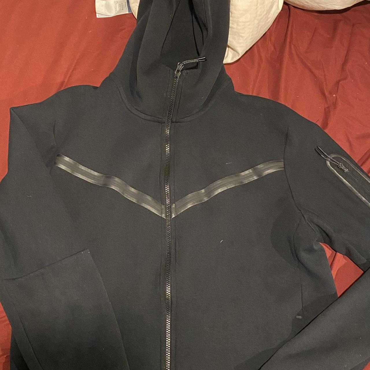 buy nike tech fleece