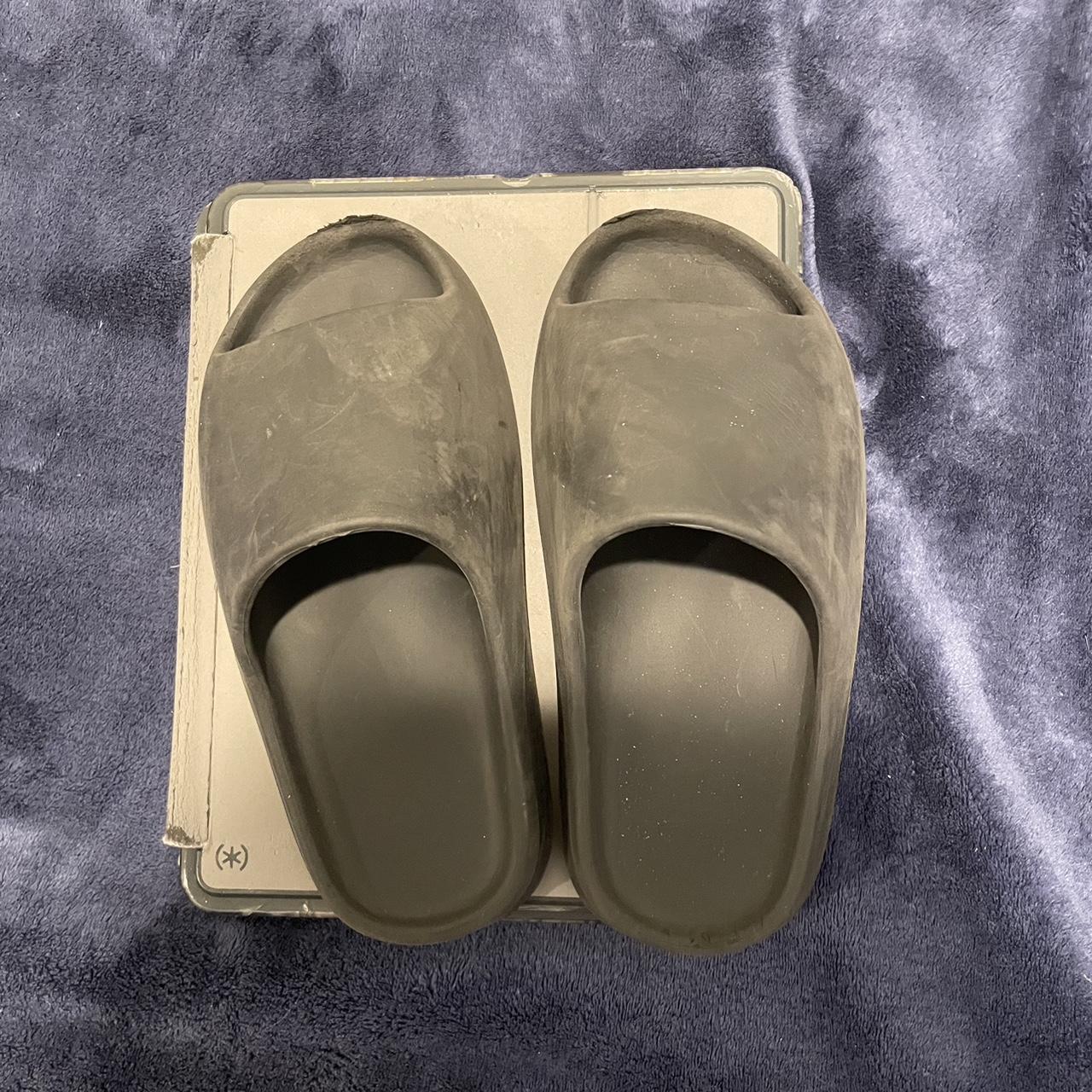 mens yeezy slides black