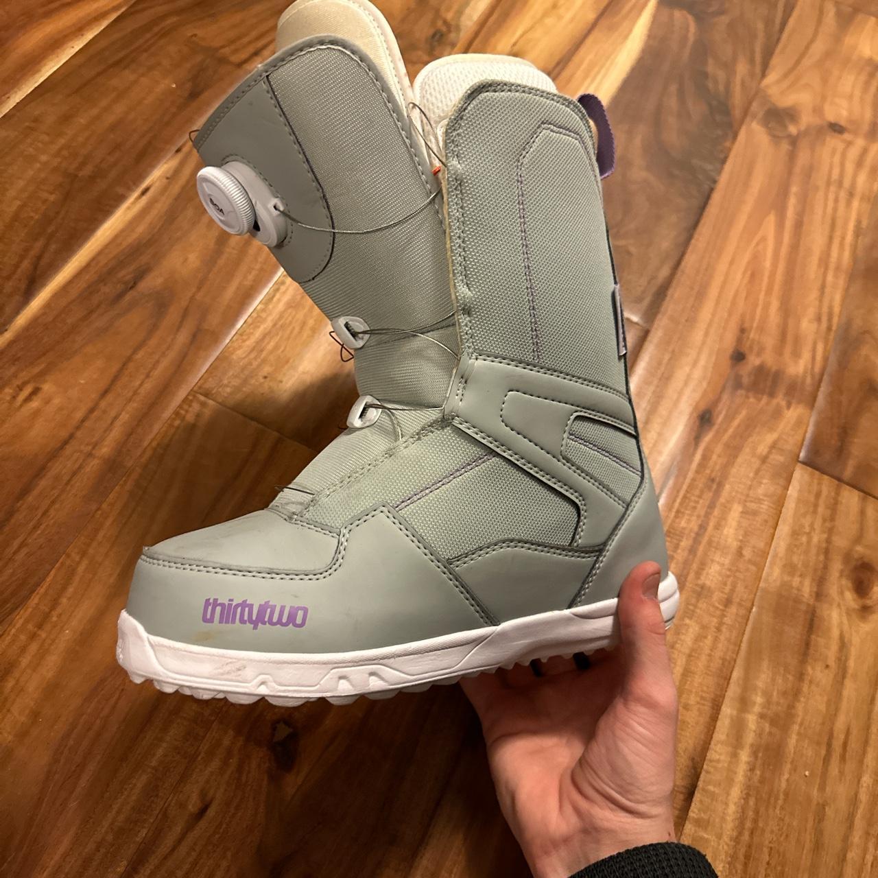 Thirtytwo Women’s snowboarding boots Size... Depop