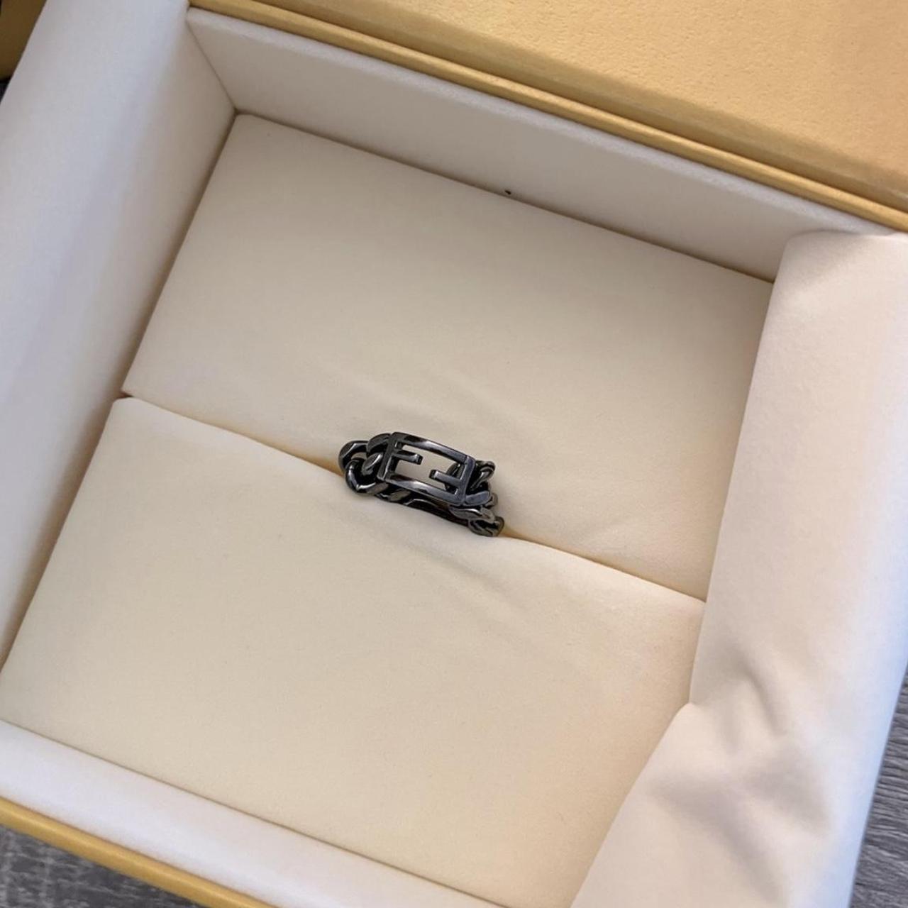 item listed by helmutmaxie