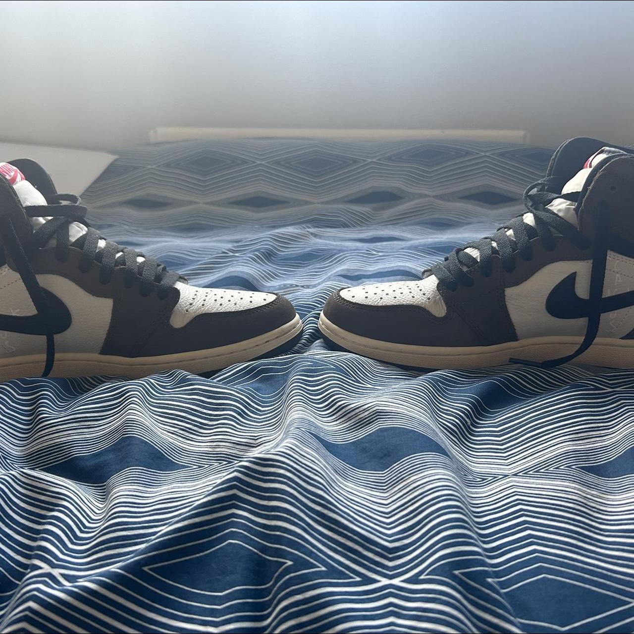 travis scott jordan 1 mochas