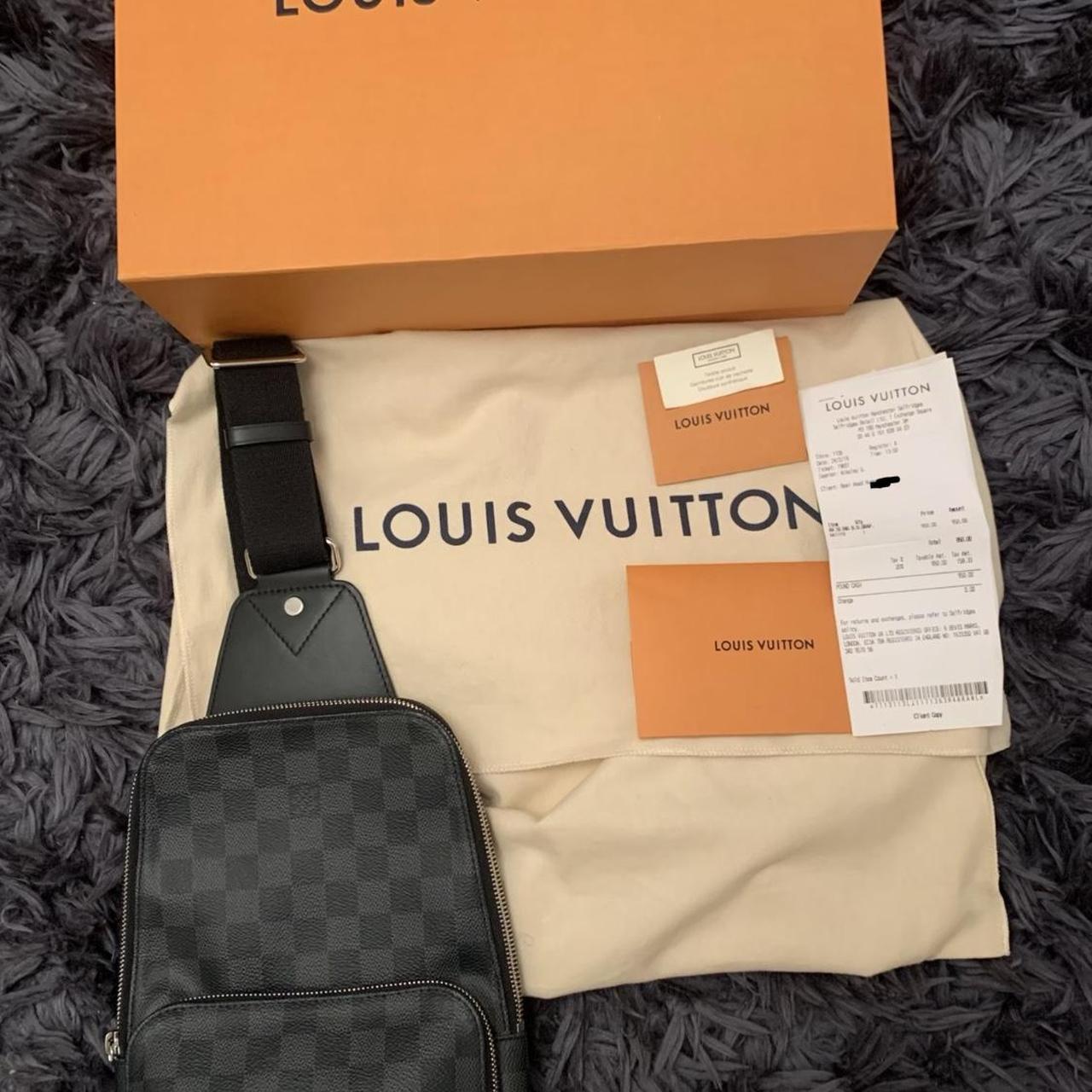 ️ Louis Vuitton sling Avenue ️ great condition worn... - Depop