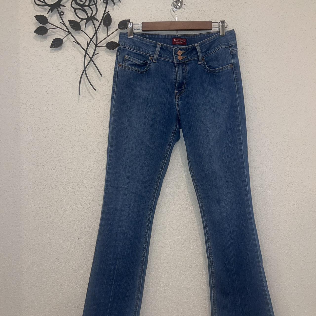 Levis 526 online