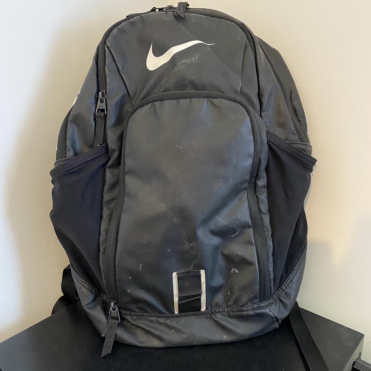 Nike black and white sports bag #sportsbag - Depop