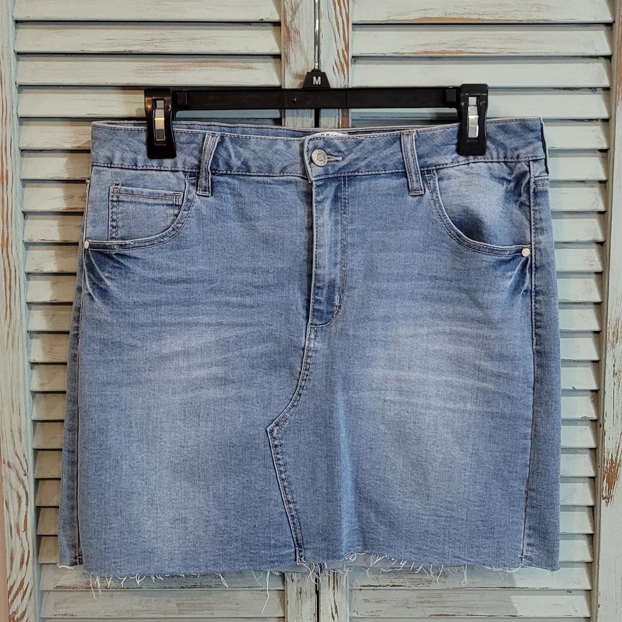 CELEBRITY PINK DENIM MINI SKIRT Women s Size 11 30 Depop