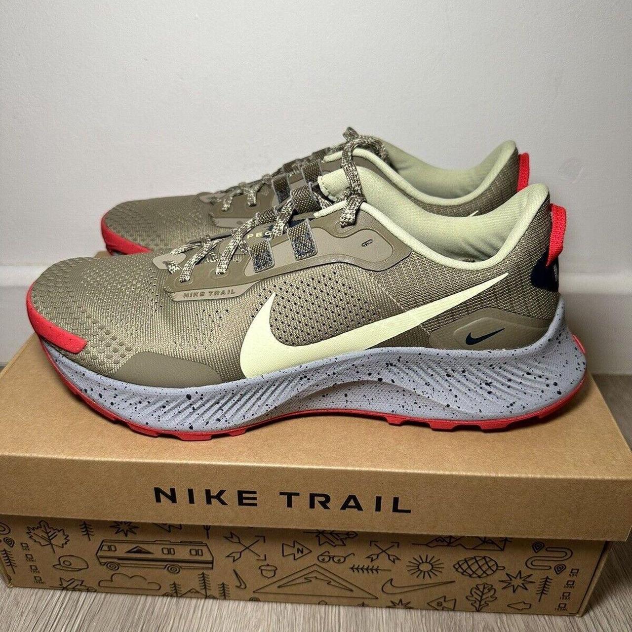nike pegasus trail olive