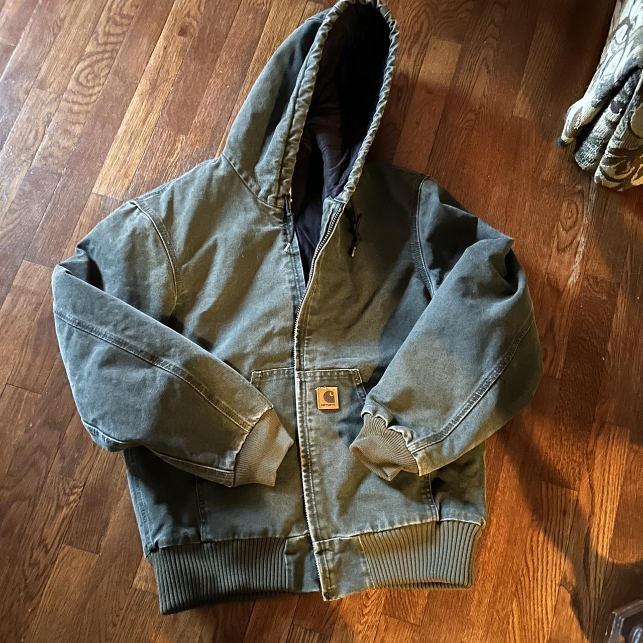 vintage green carrhart jacket send offers more pics... - Depop
