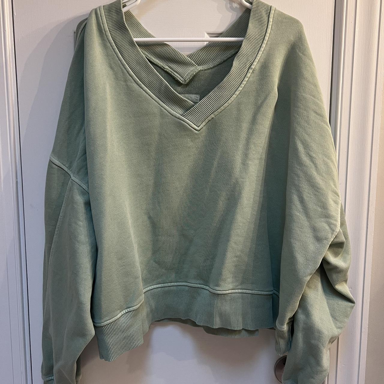 Aerie sage green cropped v-neck sweater, XL - Depop