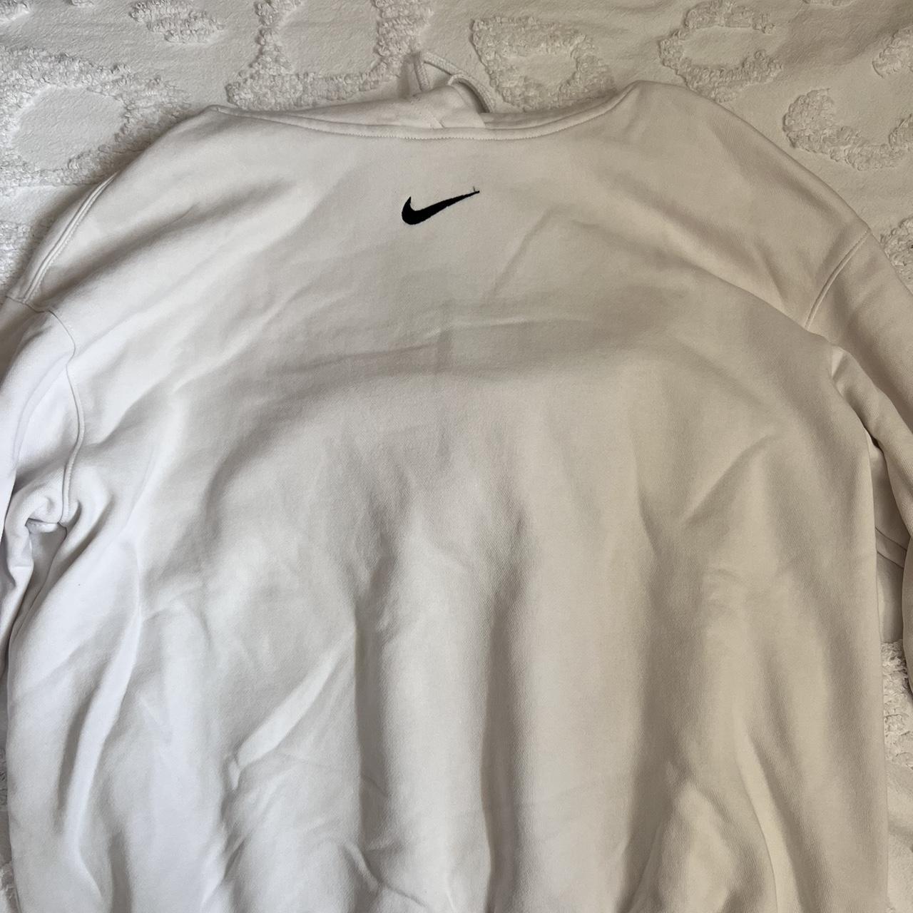 white nike sweatshirt womens vintage