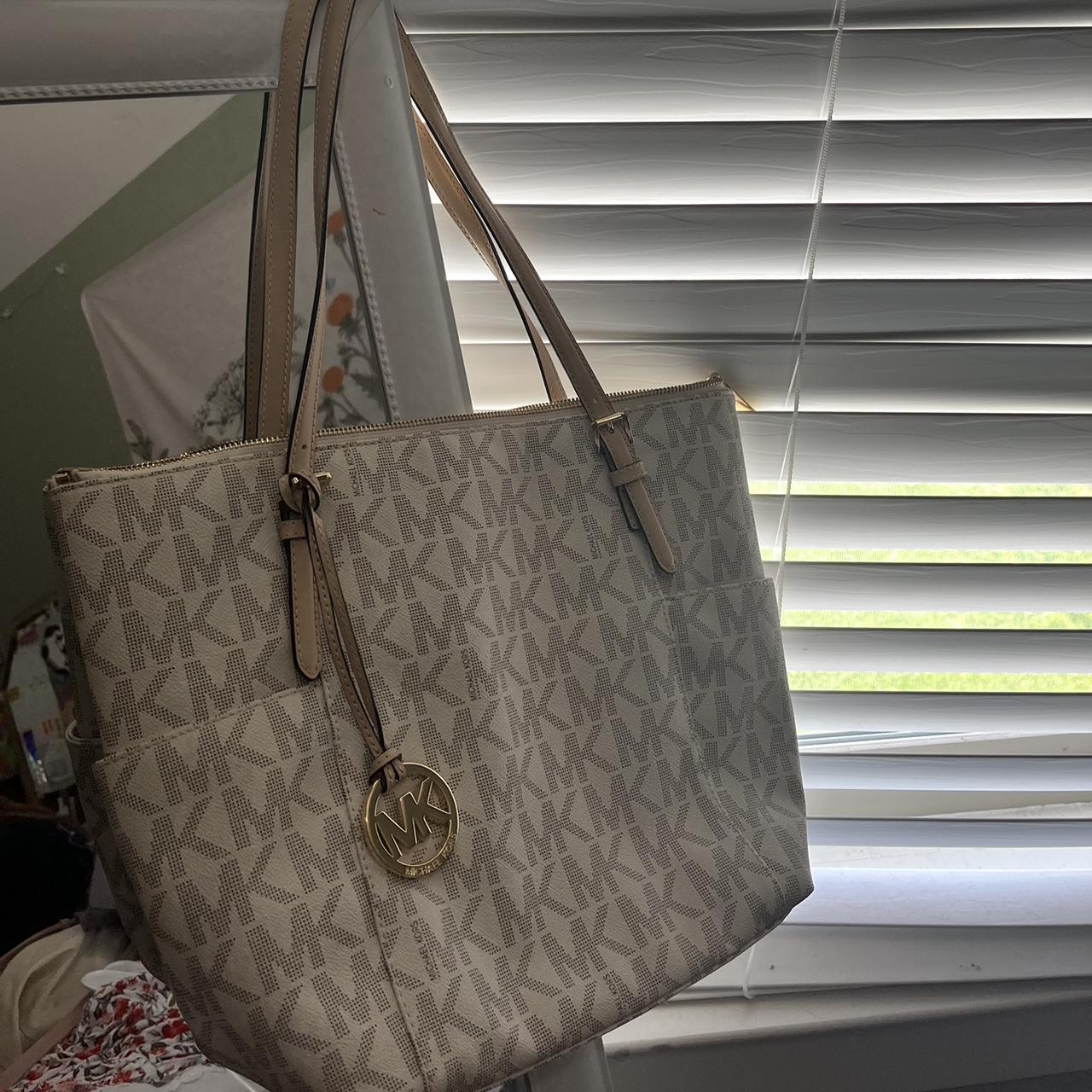 Michael kors hot sale khaki bag