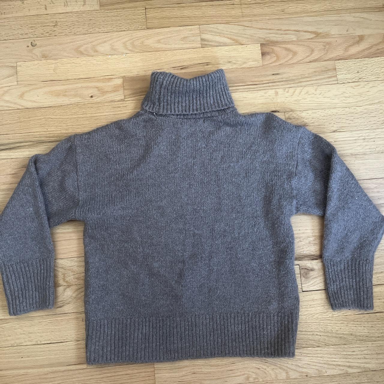 Light brown wool sweater 🍂 Turtleneck Small/ medium - Depop
