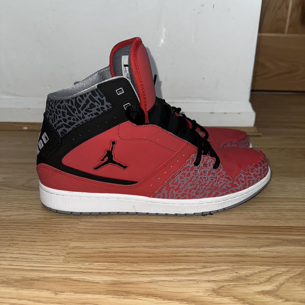 Jordan 1 flight red sales