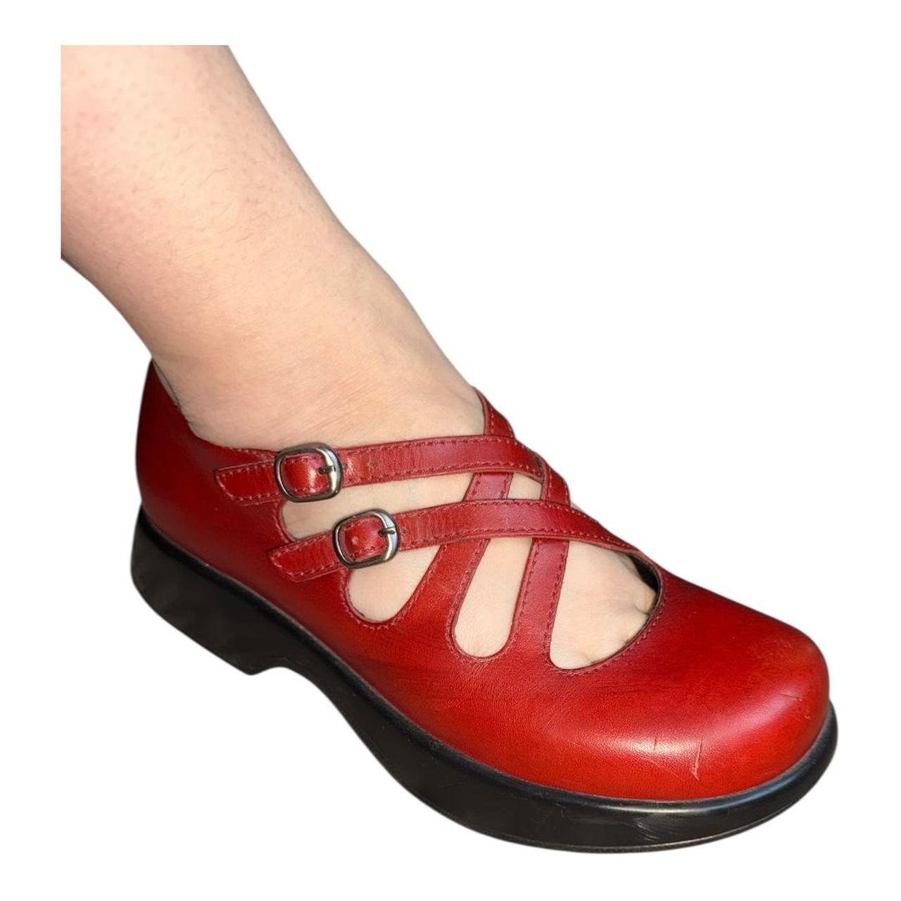 item listed by thecloset515