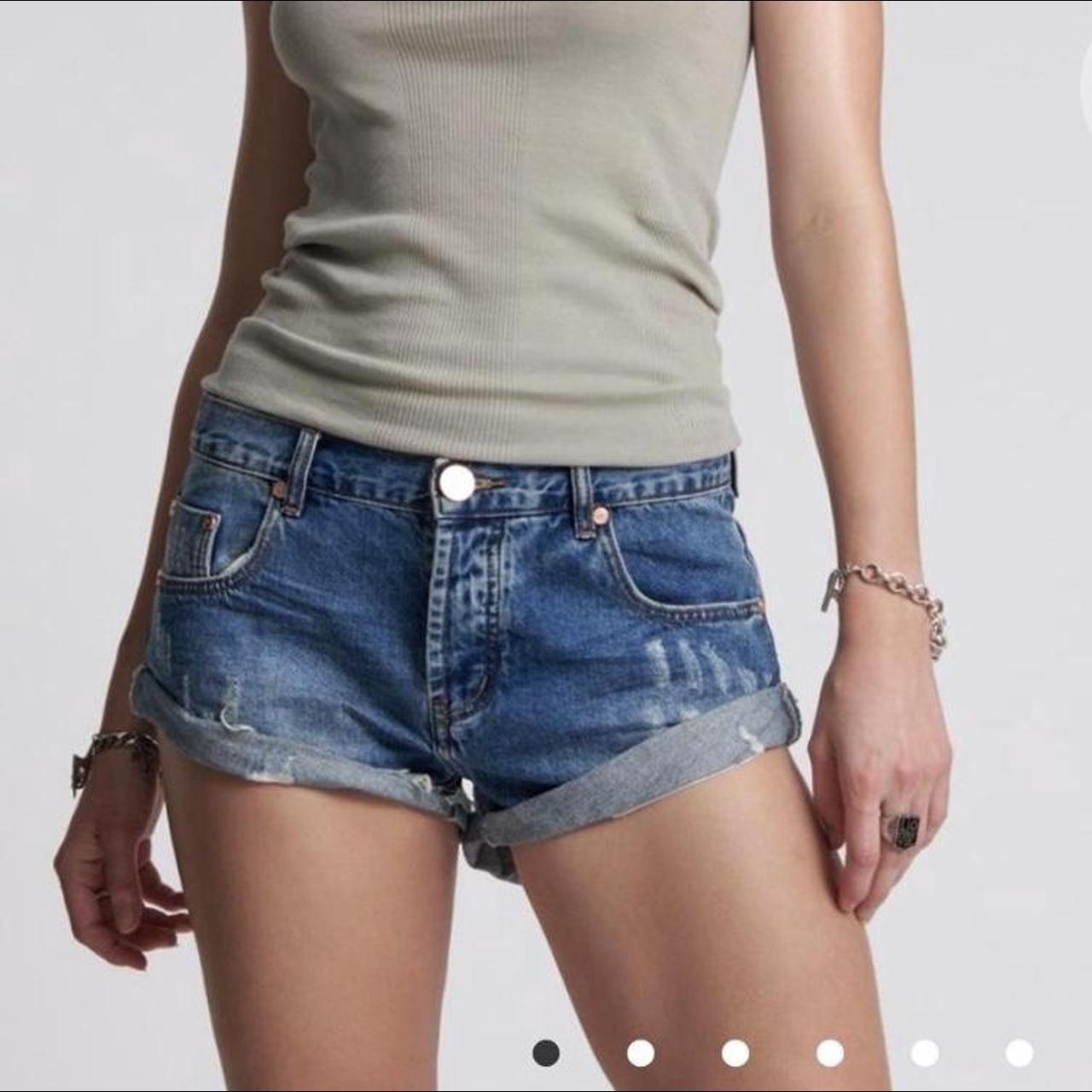 One Teaspoon shorts Pacifica 99 Size 28 Depop