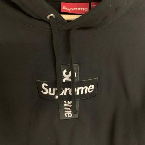 Brand new DS supreme box logo hoodie Cross box logo NEW NEVER WORN! Mens  size: M 100% Authentic Red box logo hoodie for Sale in Whittier, CA -  OfferUp