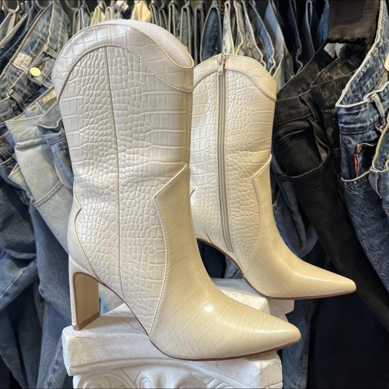 Chinese laundry best sale white booties