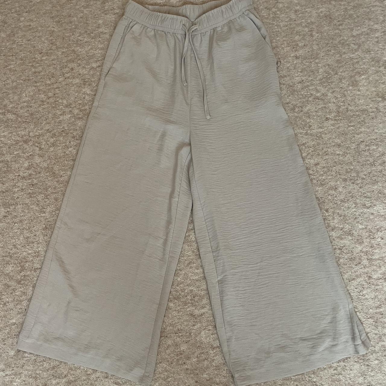 Beige(?) linen(?) Stradivarius Wide-leg trousers... - Depop