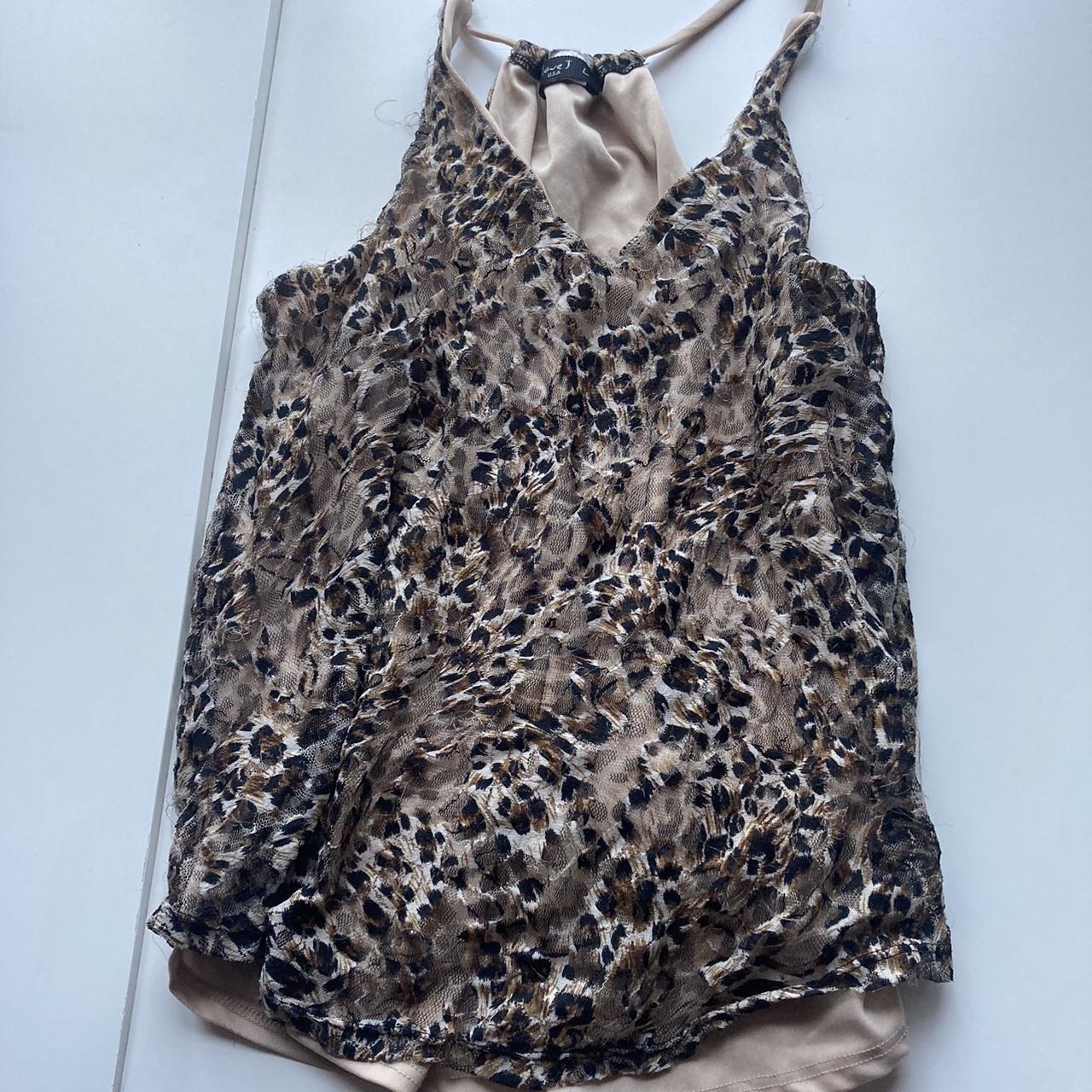item listed by ronnielikesmilfs