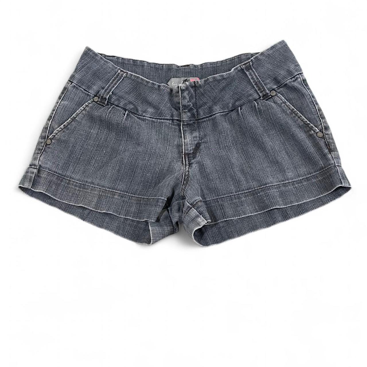 item listed by cleosclawset