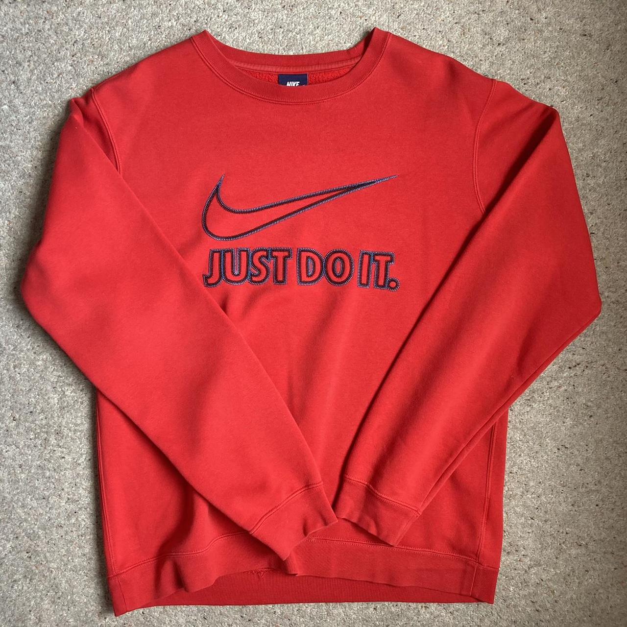 mens red nike crewneck sweatshirt
