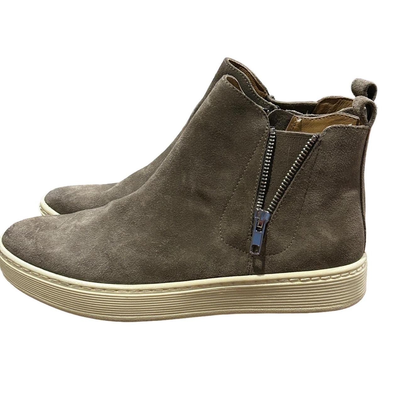 Sofft Britton Zip Ankle Boots. Taupe Suede size