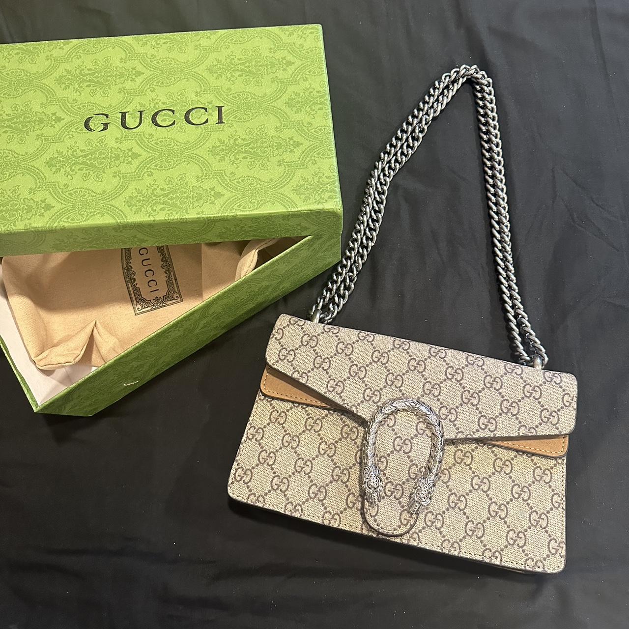 Gucci Women's Shoulder Bags - Cream