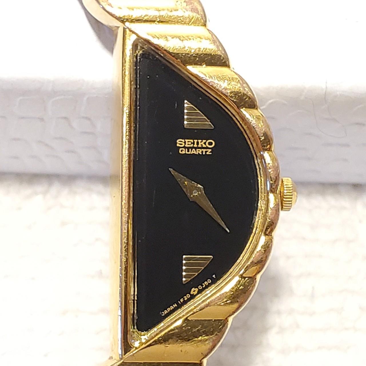 Vintage Seiko Women s Quartz Watch Gold Tone Half Depop