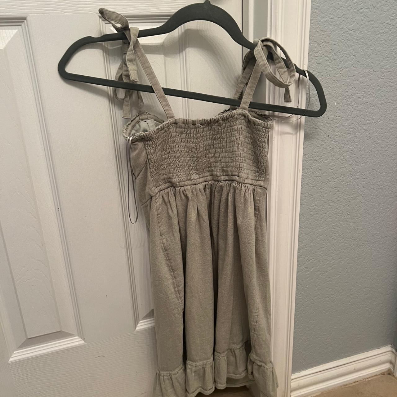 Hollister Sage Green Tie Strap Summer Dress size... Depop