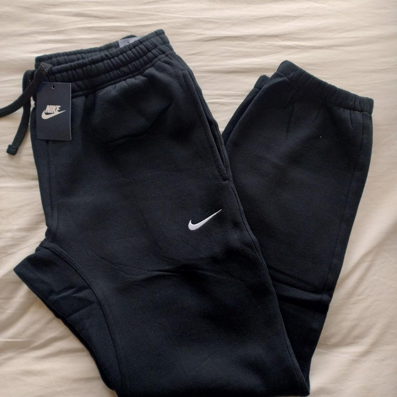 mens black nike bottoms