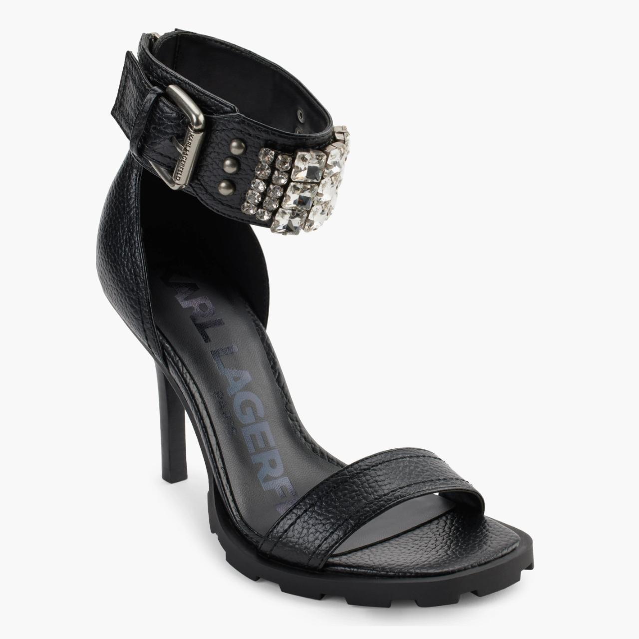 item listed by helenfits