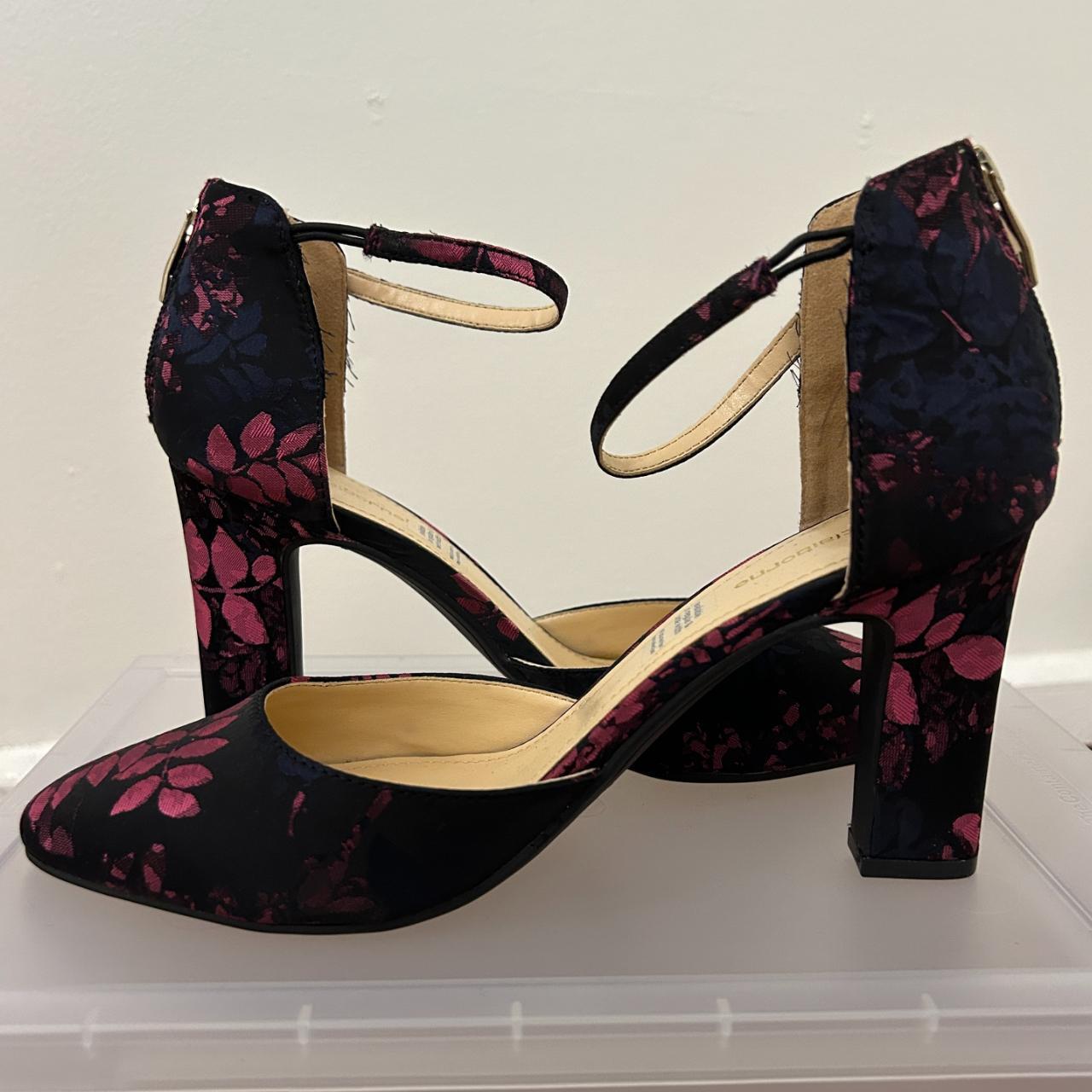 item listed by helenfits