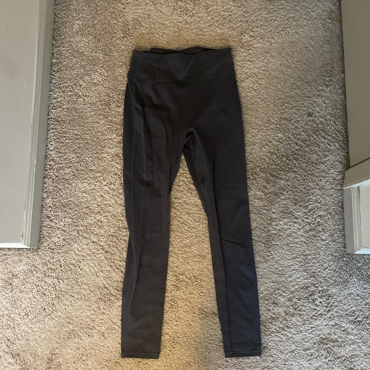 Grey fabletics leggings - Depop