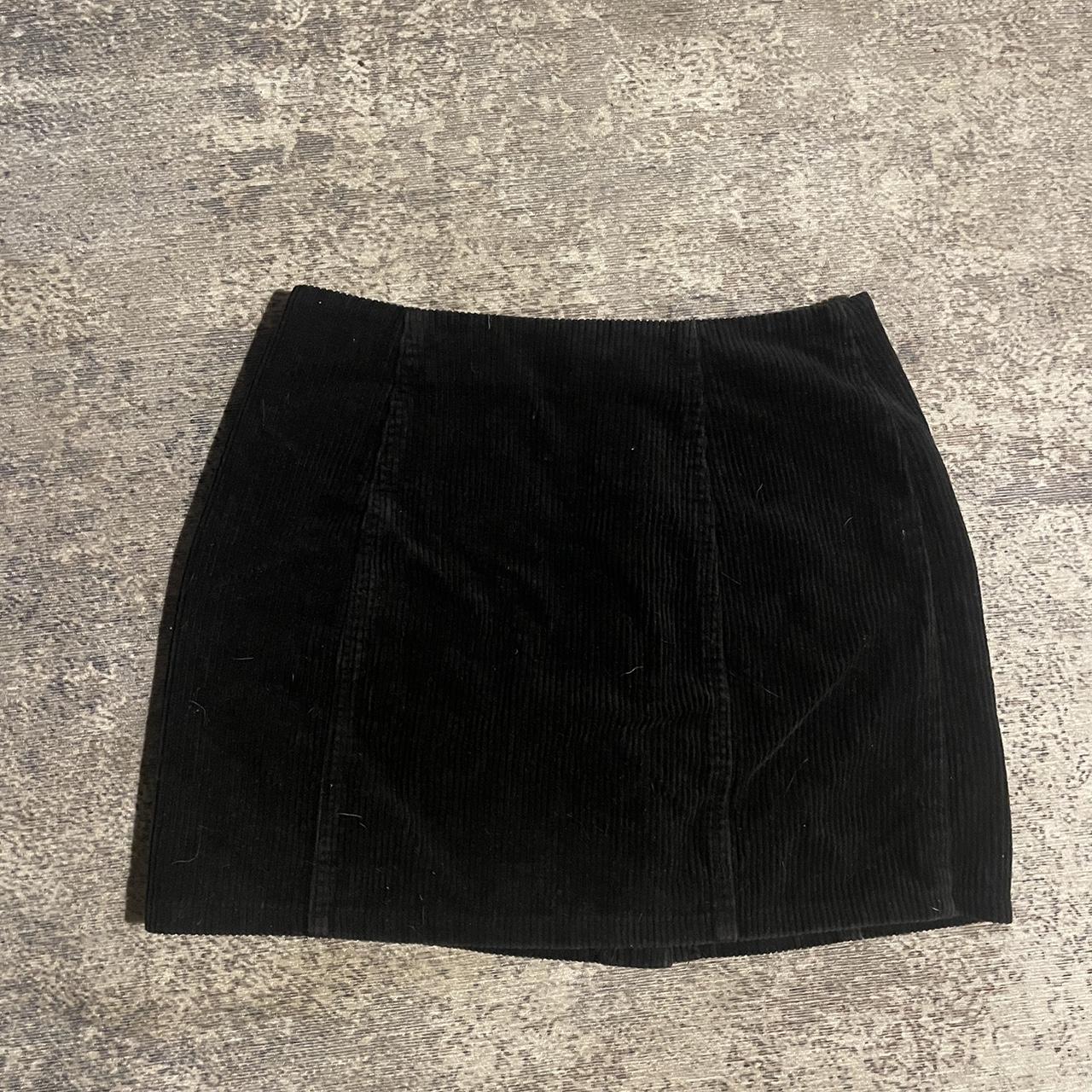 Black corduroy skirt in the summer hotsell