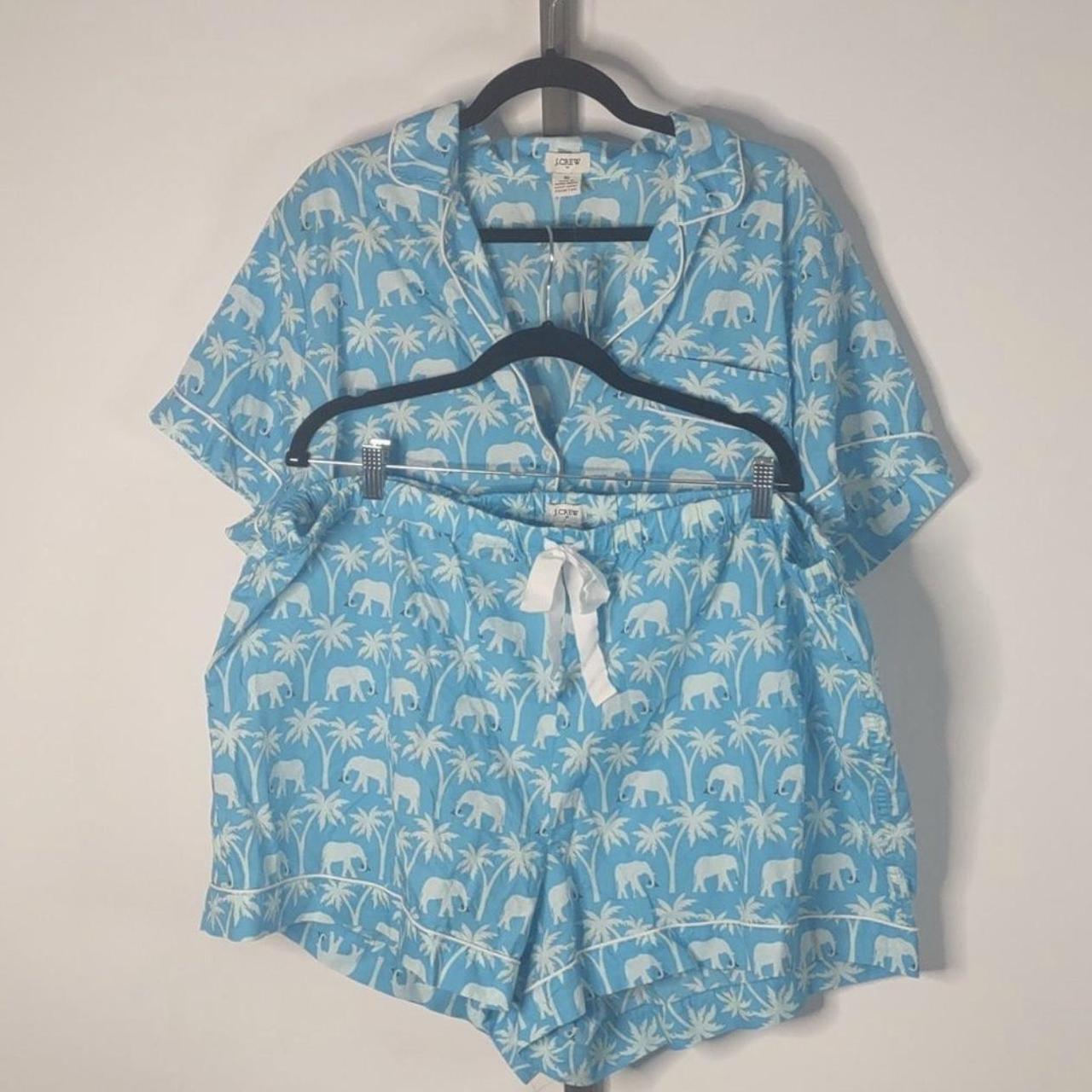 item listed by dahliams