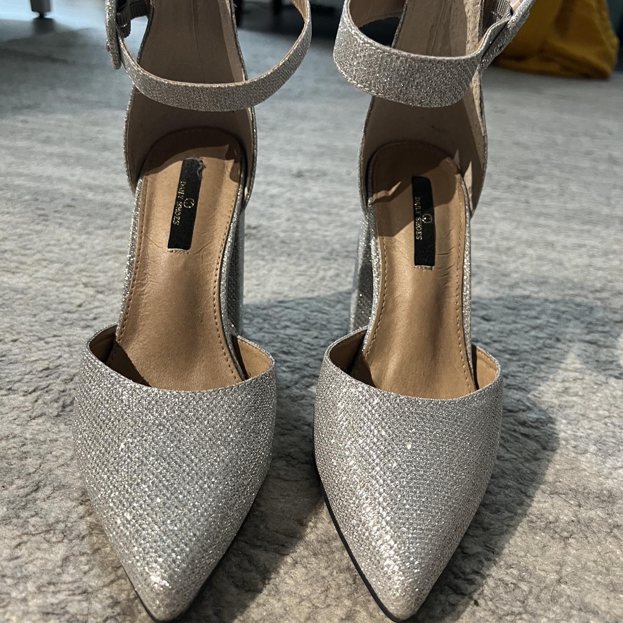 item listed by heyceleste182