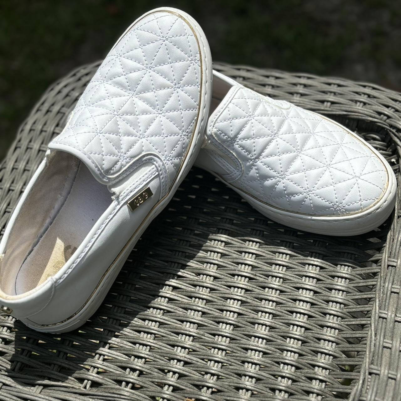 gbg sneakers