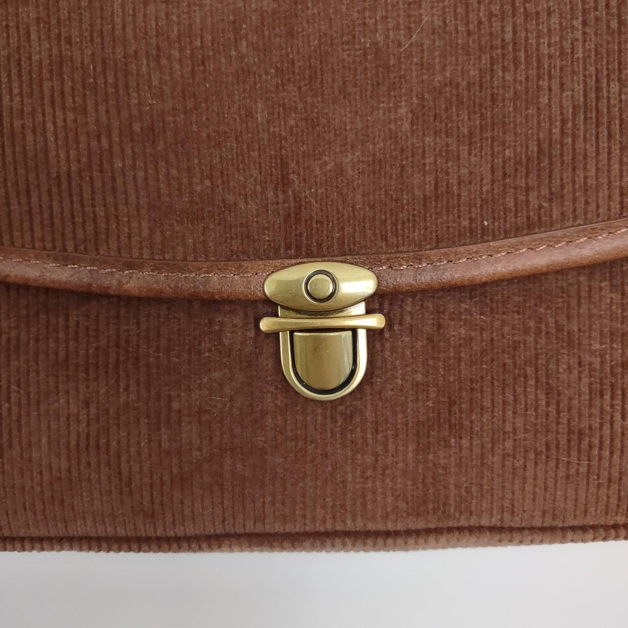 Brandy Melville Brown Shoulder Bag 🍎... Depop